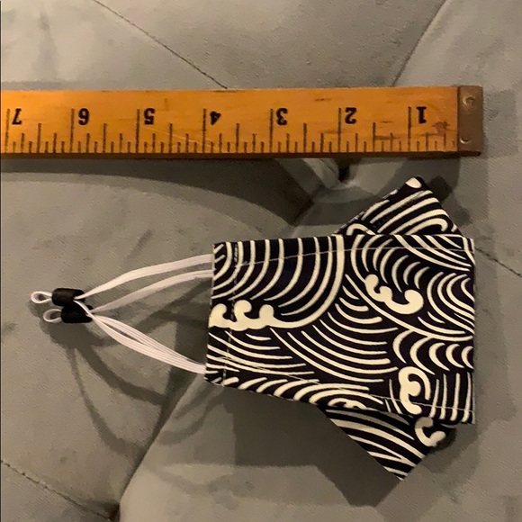 NEW Origami Cotton Face Mask Bold Waves for Kids - Picture 6 of 8